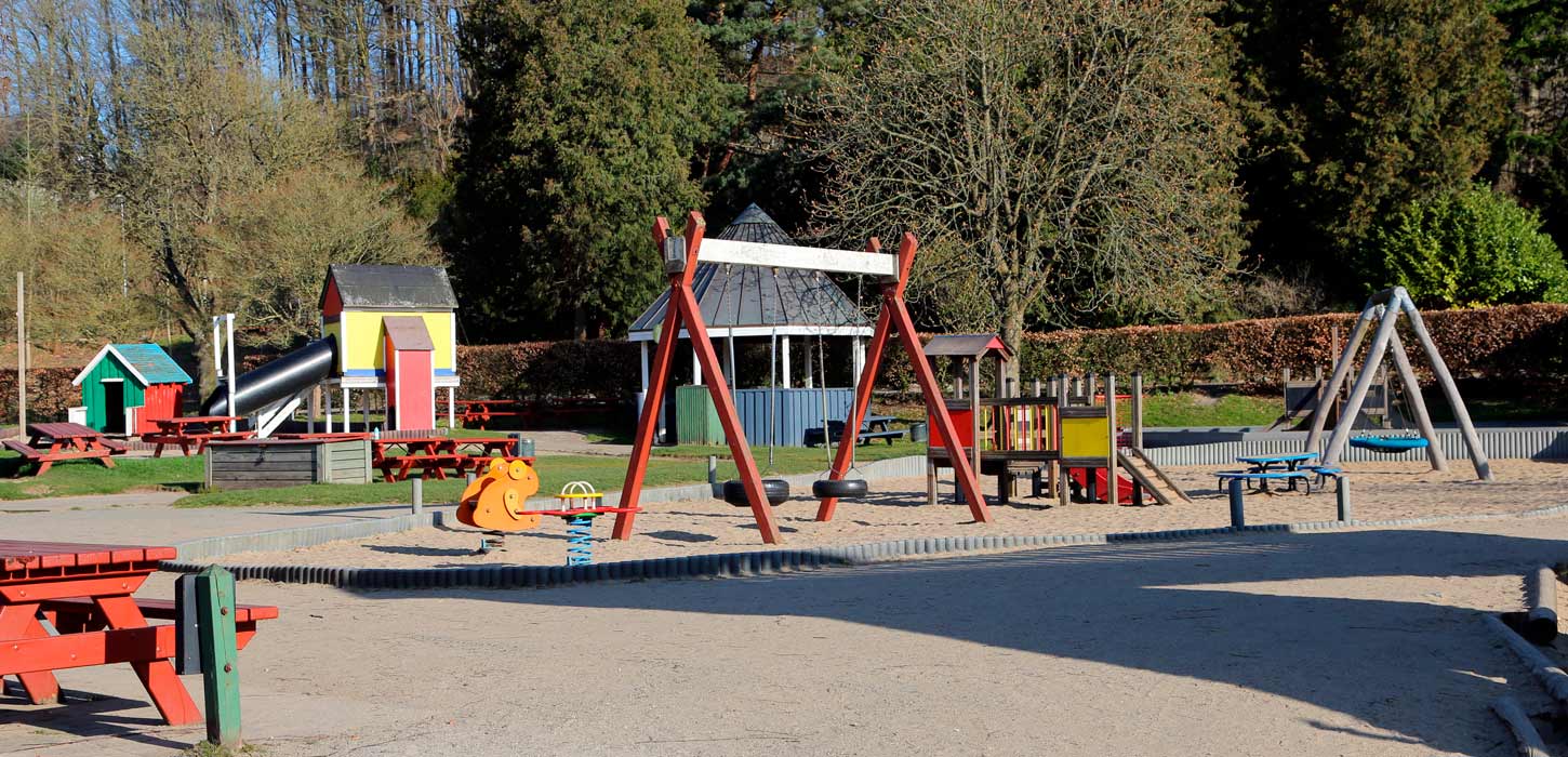 Legestativer i Legeparken i Kolding