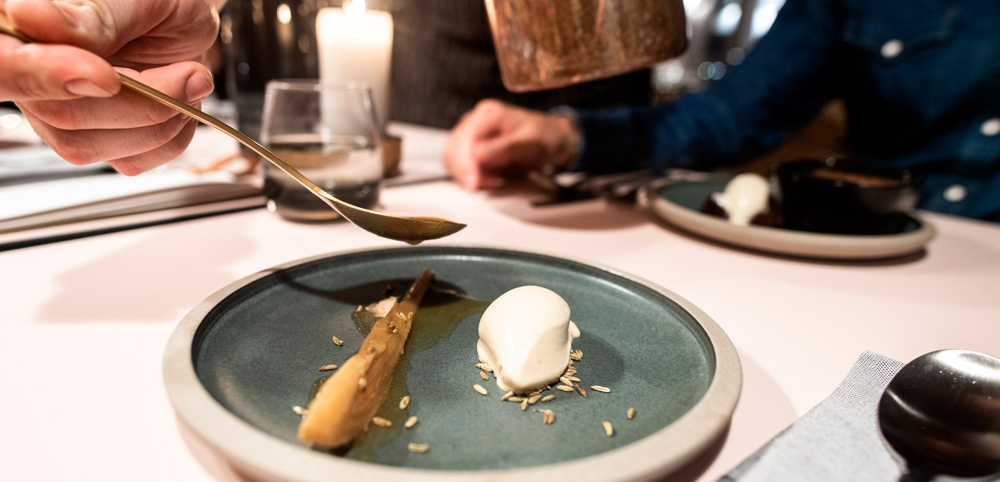 Servering af dessert i Kolding