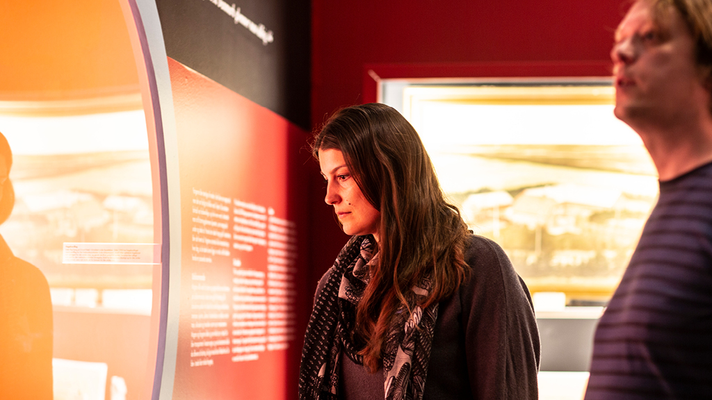 Mand Kvinde udtilling 