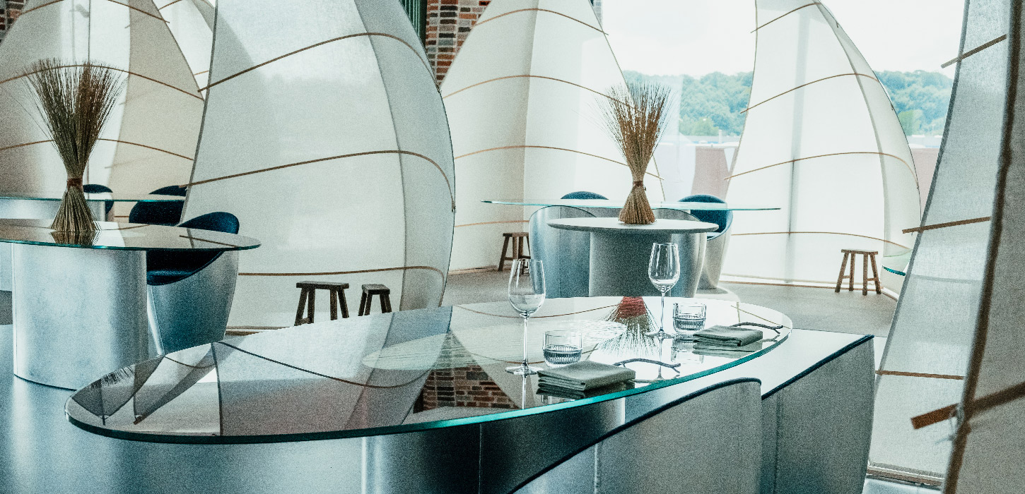 Borde-i-Restautrant-LYST-DestinationTrekantomraadet