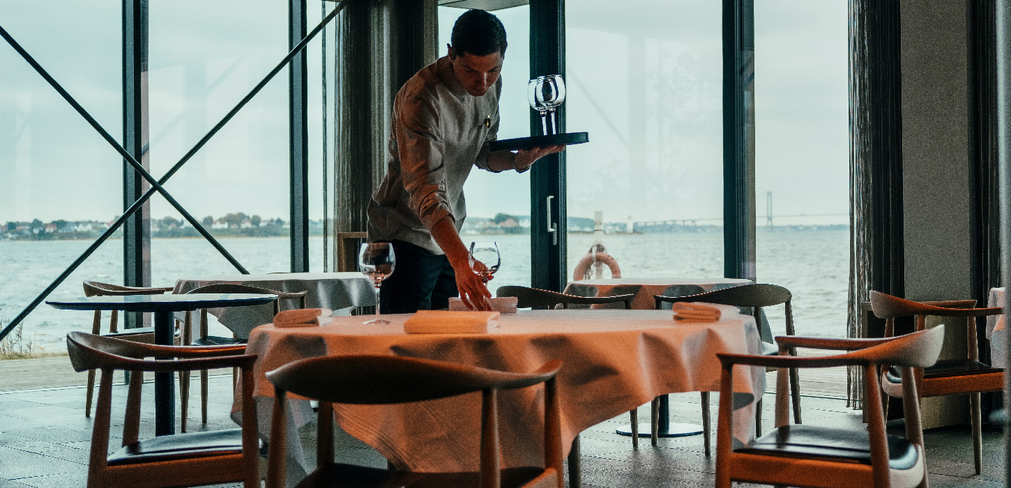 Borddækning-Ti-Trin-Ned-Fredericia-DestinationTrekantomraadet