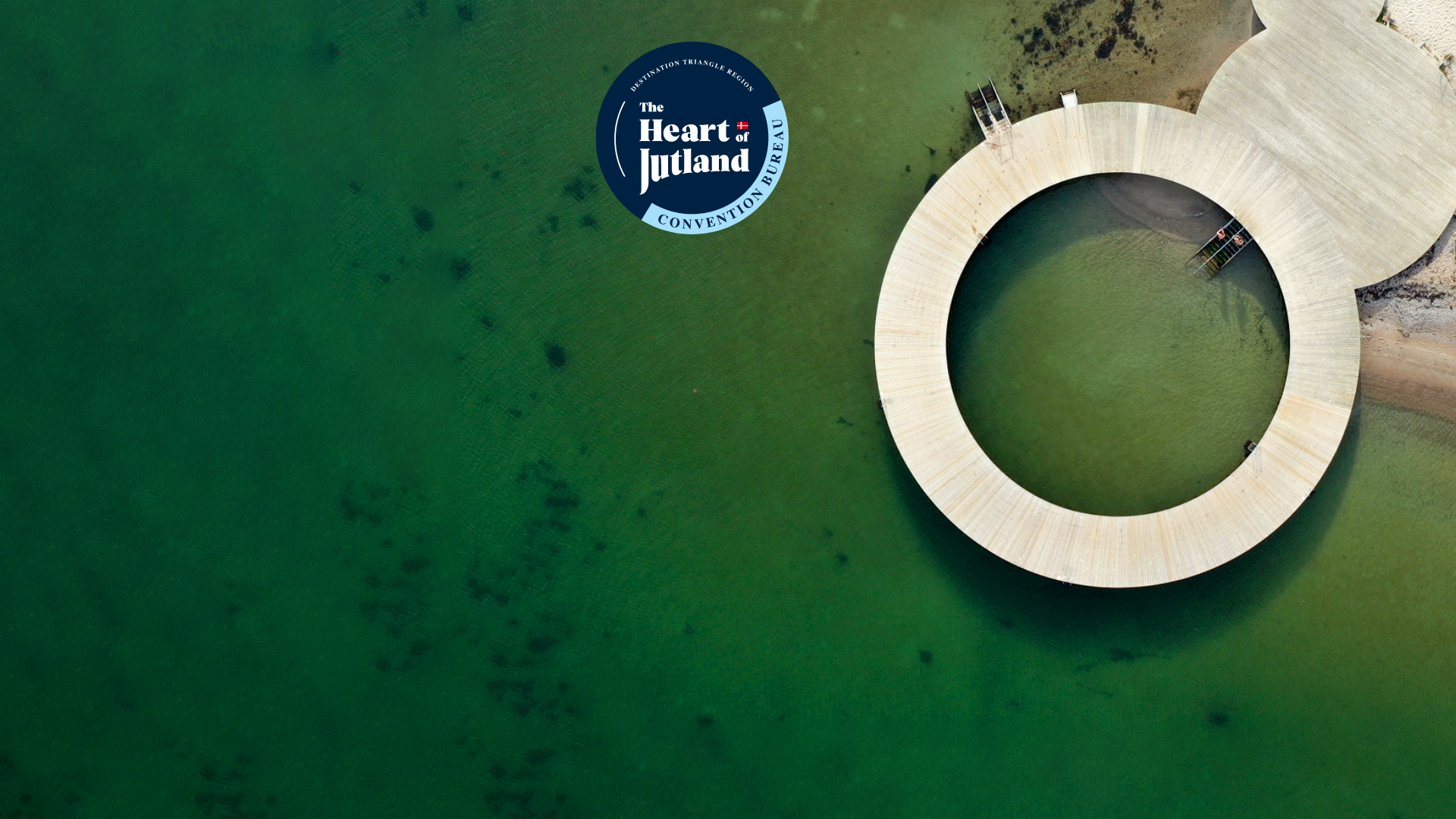 Turn up the Quiet top billede