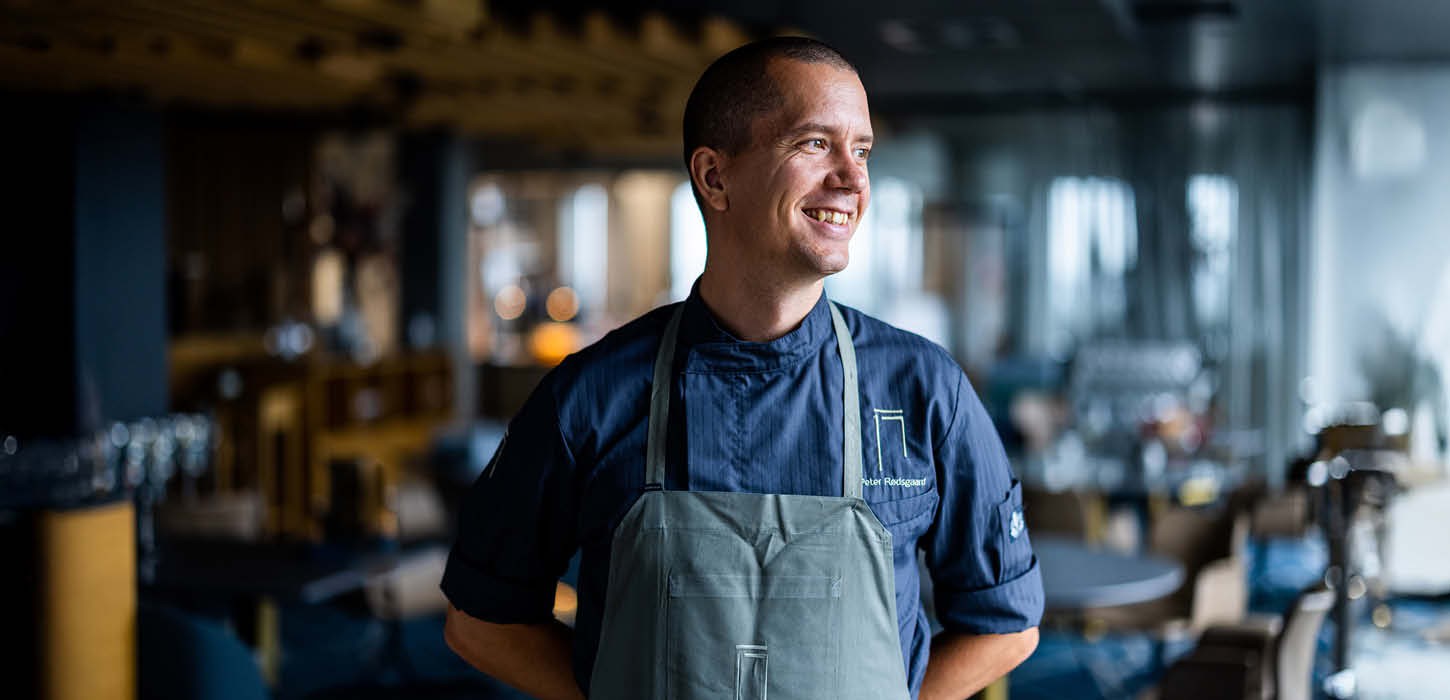 Chefkok Peter Rødsgaard staat voor een topbeleving in Restaurant Syttende in Sønderborg, Denemarken